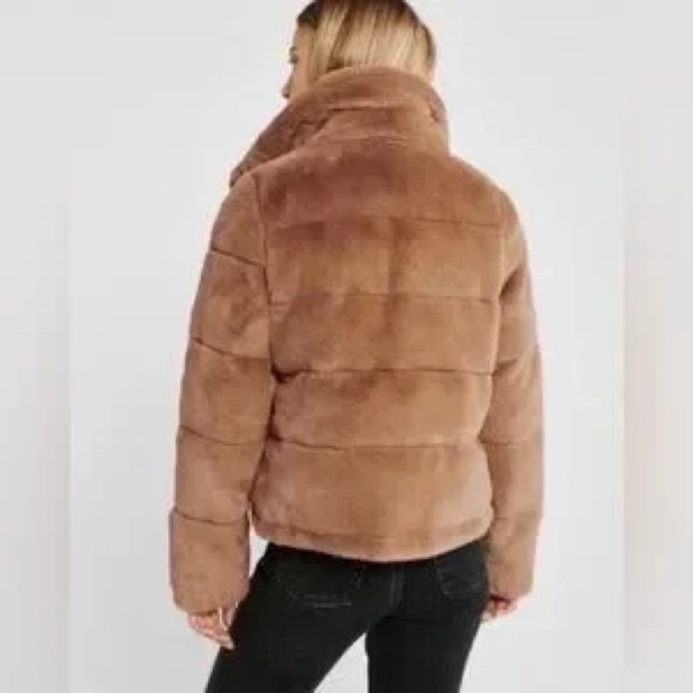 A&F Faux Fur Jacket - Picture 6 of 11